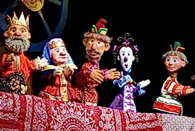 1 Yaş doğum Günü kukla gösterisi