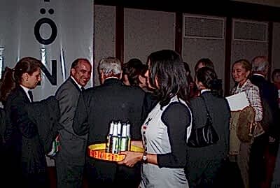 Fuar Organizasyonu garson kiralama barmen şov