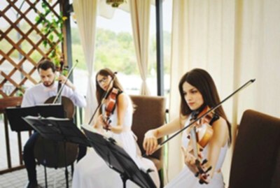 Konser ve Festival Organizasyonu trio ekibi