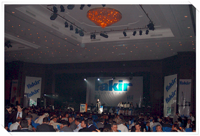 Şirket Yemeği Organizasyonu Masa Sandalye Süsleme